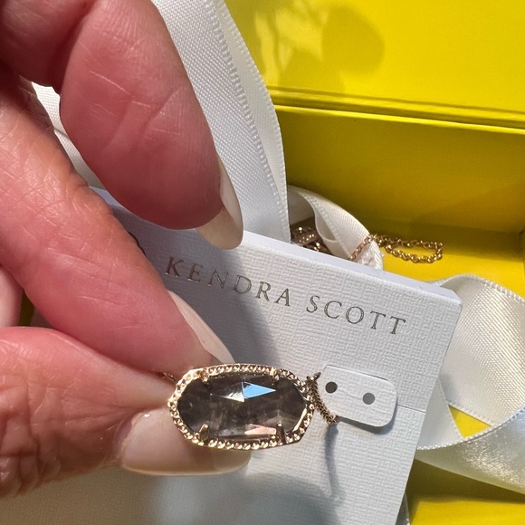 NWT Kendra Scott Retired Elisa Necklace Crystal Gray Illusion & Rose Gold RARE! - Picture 5 of 12